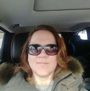 Meet your Posher, Stacy